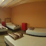 Hostel La Perala Bercianos del Real Camino