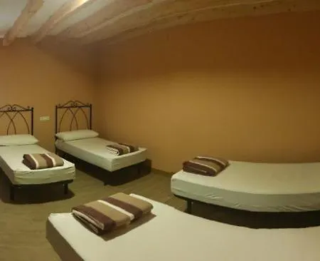 La Perala Hostel Bercianos del Real Camino