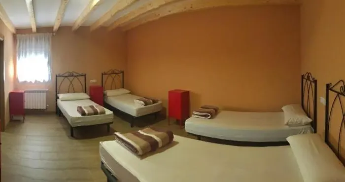 Hostel La Perala Bercianos del Real Camino